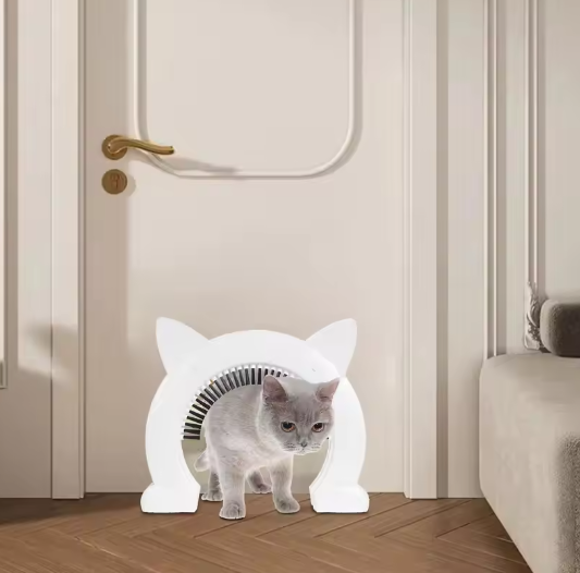 Grote kattendeur – Met borstel en geschikt voor zware katten