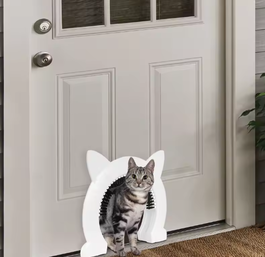 Grote kattendeur – Met borstel en geschikt voor zware katten