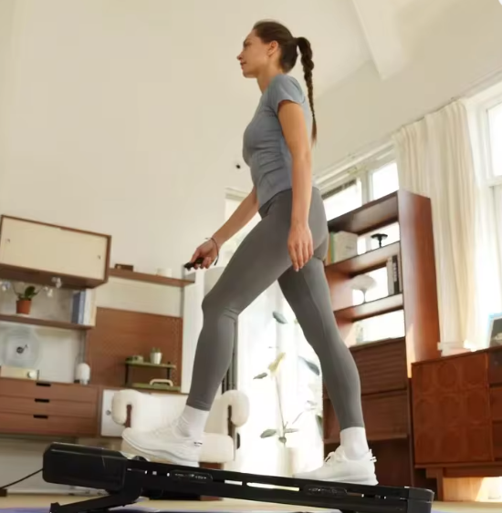 Loopband met Automatische Hellingsfunctie – 3,0 pk Motor & Stil Schokabsorptiesysteem, 1–10 km/u