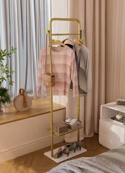 Vrijstaande Gouden Metalen Kapstok met Planken en Haken – Stijlvolle Kleerhangerstandaard voor Hal en Slaapkamer