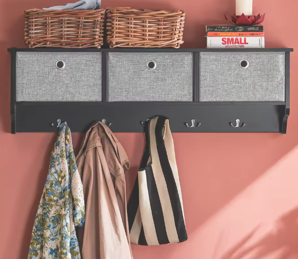 Wandgarderobe met 3 Mandjes en 5 Haken – Compacte Halopberger