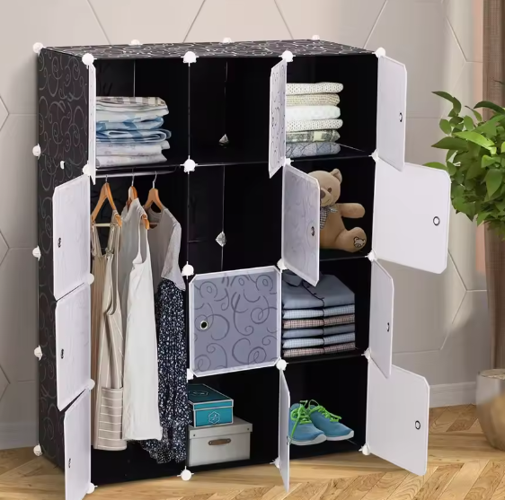 Modulaire Kunststof Kledingkast met 12 Kubussen en Deuren – Flexibele Opbergkast met Hangrail (111×47×145 cm)
