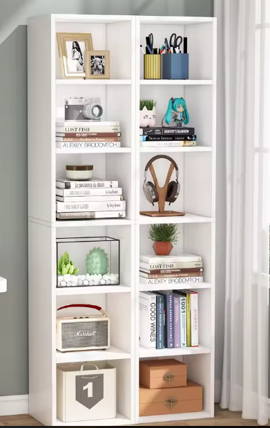 Smalle Boekenkast met 6 Planken – Moderne Witte Hoekkast met Open Kubusdesign en Ruimtebesparende Opbergmogelijkheden