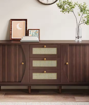 Dressoir met Rotan Schuifdeuren – Verstelbare Planken en amp; Afgerond Bovenblad, Modern Opbergmeubel voor Woonkamer