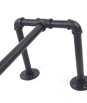 Industriële Wandkledingrail van Metaal – Stevig, Ruimtebesparend en Stijlvol