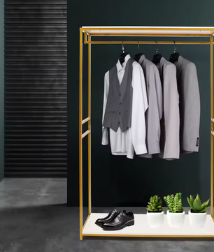 Vrijstaand Goudkleurig Kledingrek met Houten Plank – Stijlvol en Stabiel Opbergrek voor Hal of Boetiek