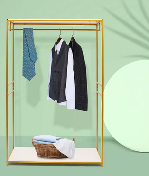 Vrijstaand Goudkleurig Kledingrek met Houten Plank – Stijlvol en Stabiel Opbergrek voor Hal of Boetiek