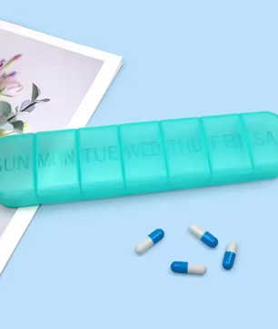 Wekelijkse Pillendoos met 7 Compartimenten – Compact en Draagbaar