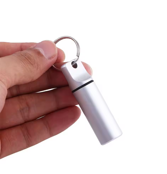 Waterdichte Metalen Pillendoos Sleutelhanger – Aluminium Mini Opbergcontainer voor Medicatie en Kleine Items