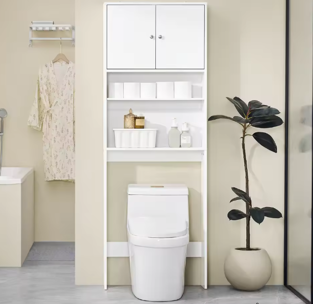 Hoge Badkamerkast met Planken en Kledingkast – Ruimtebesparend