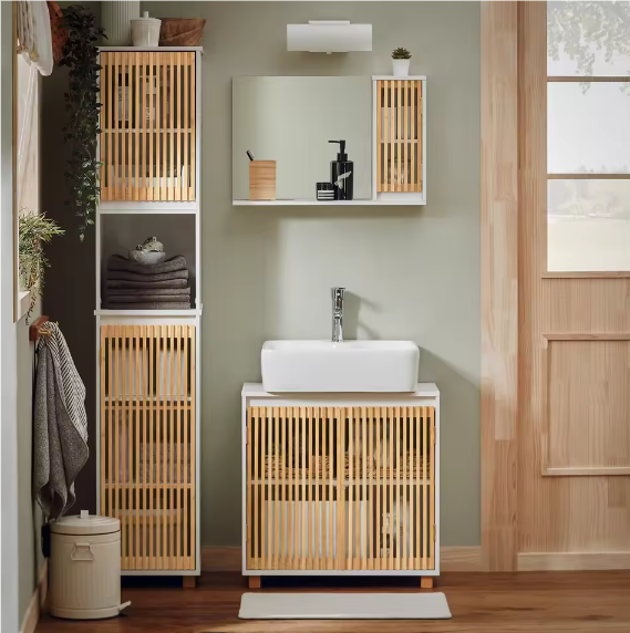 Hoge Badkamerkast met Bamboe Accenten – Smal, Modern en Ruim Opbergmeubel