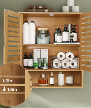 Wandgemonteerde Bamboe Badkamerkast – Compact Opbergkastje met Planken