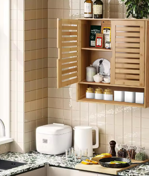 Wandgemonteerde Bamboe Badkamerkast – Compact Opbergkastje met Planken