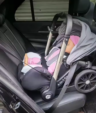 4-in-1 Kinderwagen Reissysteem – Twee-weg Zitting, Opvouwbaar en Lichtgewicht