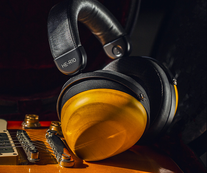 Premium Over-Ear Koptelefoon met Dynamic Driver – Bedraad en Draadloos