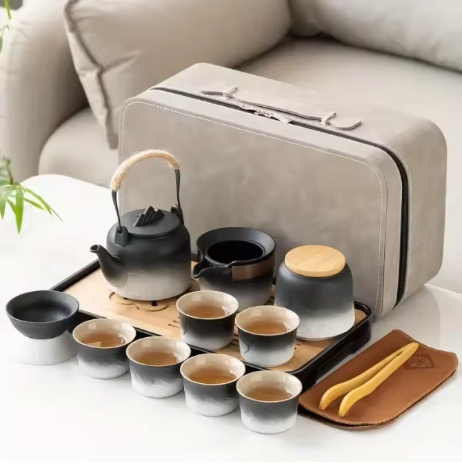 Draagbare Kung Fu Theeset – Keramische Theeservies Set met Reisetui