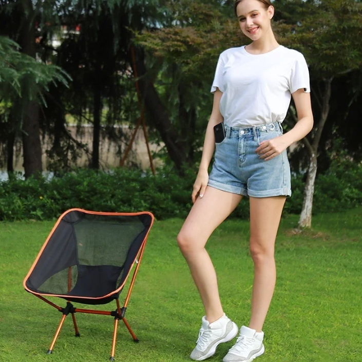 Ultralichte Opvouwbare Campingstoel – Aluminium Moon Chair met Mesh en Ergonomisch Design