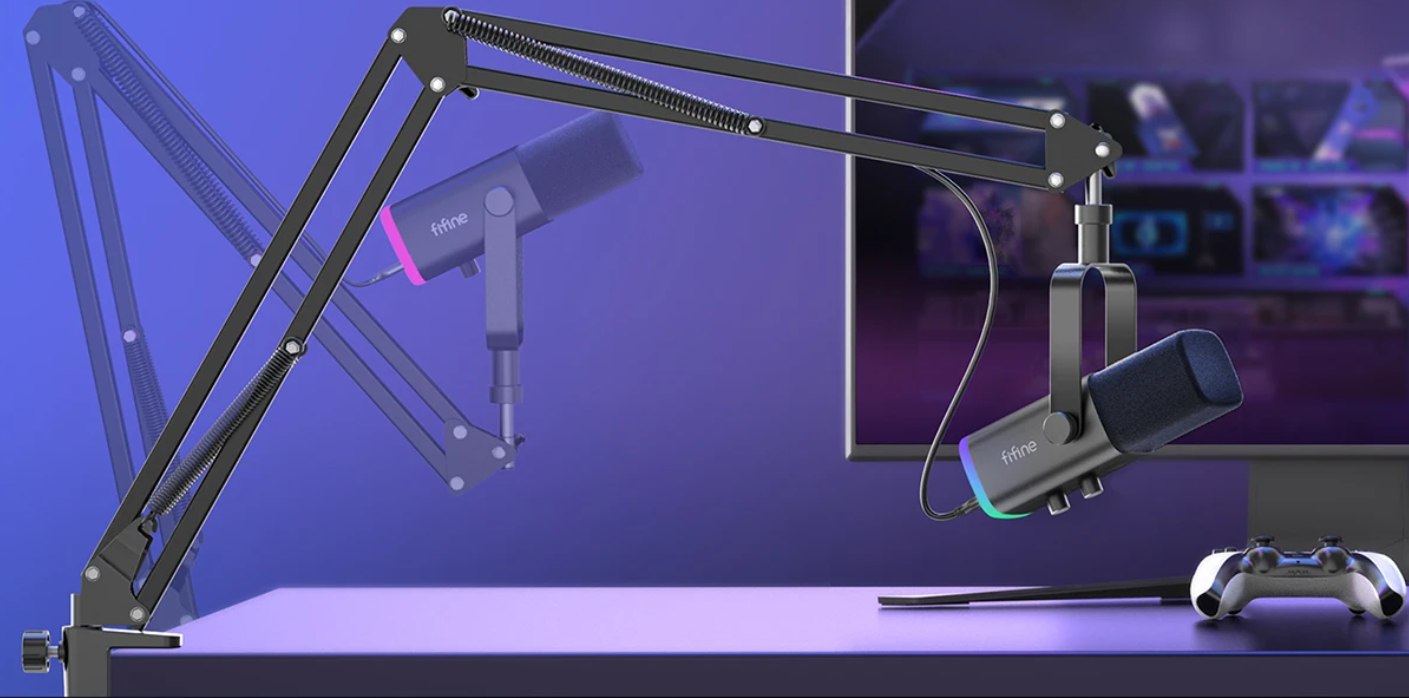 USB/XLR Microfoon Kit met Arm – RGB Gaming en Streaming Set