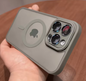 Magnetische Telefoonhoes met Lensbescherming – Matte Transparante Case met Schokabsorptie en Draadloos Opladen