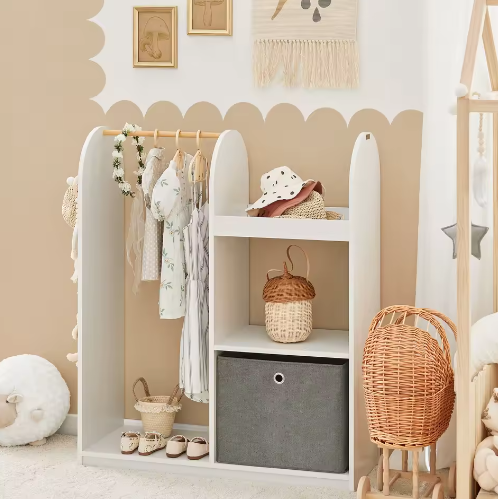 Kindergarderobe met 3 Haken en Stofdoos – Kinderkast en Kledingstandaard