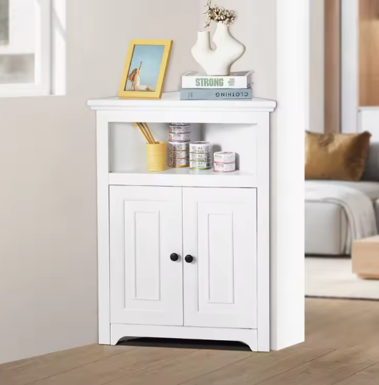 Hoge Hoekopbergkast met Planken en Deuren – Vrijstaande Hoekkast