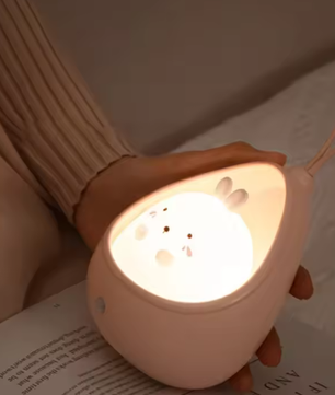 LED Nachtlampje met Bewegingssensor – USB Oplaadbaar Warm Licht