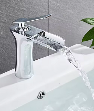 Waterval Wastafelkraan Enkele Hendel Badkamerkraan Messing Zilver