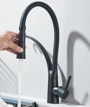Zwarte Uittrekbare Keukenkraan met Mengkraan – Warm en Koud Water