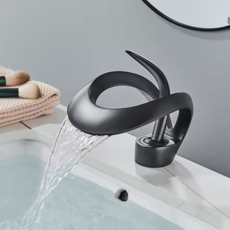 Badkamer Mengkraan Waterval – Enkele Handgreep Wastafel Kraan Messing, Modern en Duurzaam