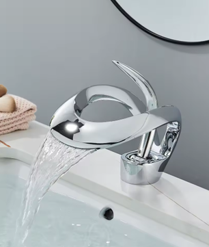 Badkamer Mengkraan Waterval – Enkele Handgreep Wastafel Kraan Messing, Modern en Duurzaam