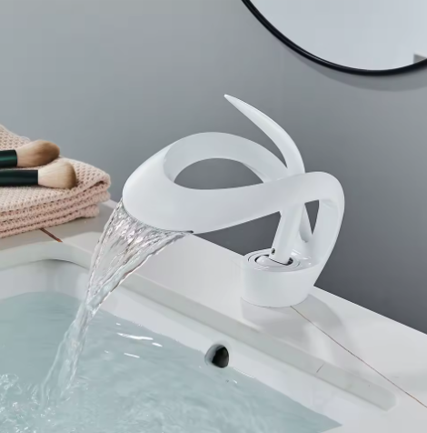 Badkamer Mengkraan Waterval – Enkele Handgreep Wastafel Kraan Messing, Modern en Duurzaam