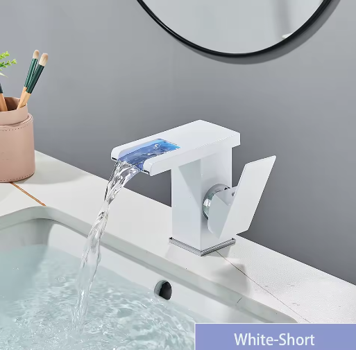 LED Badkamer Wastafelkraan Messing – Waterval Mengkraan Warm en Koud met Enkele Hendel
