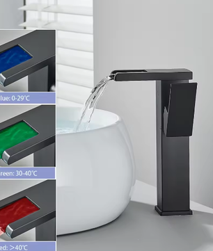 LED Badkamer Wastafelkraan Messing – Waterval Mengkraan Warm en Koud met Enkele Hendel
