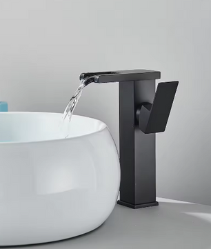 LED Badkamer Wastafelkraan Messing – Waterval Mengkraan Warm en Koud met Enkele Hendel