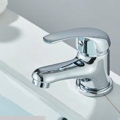 Verchroomde Wastafelkraan met Mengfunctie – Warm en Koud Water