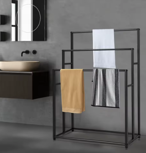 Vrijstaand Handdoekenrek met 3 Niveaus – Verstelbare Hoogte, Staal en IJzer, Modern Design