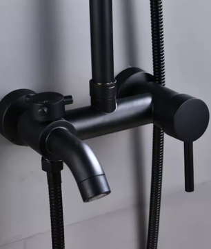 Retro Regendouchekop en Badkraan – Wandmontage, Zwart, Traditioneel