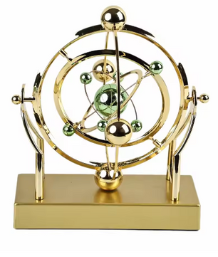 Kinetische Bureau Sculptuur – Hemelse Baan Slinger met Permanente Beweging, Astronomisch Decor