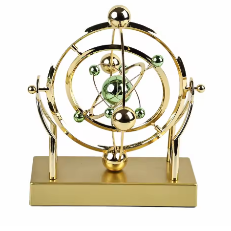 Kinetische Bureau Sculptuur – Hemelse Baan Slinger met Permanente Beweging, Astronomisch Decor