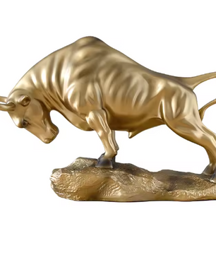Golden Bull Standbeeld – Bureau Decoratie voor Rijkdom en Succes