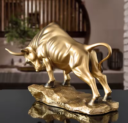 Golden Bull Standbeeld – Bureau Decoratie voor Rijkdom en Succes