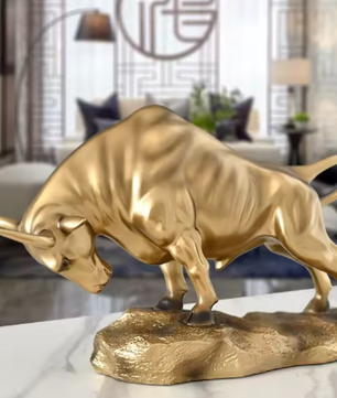 Golden Bull Standbeeld – Bureau Decoratie voor Rijkdom en Succes