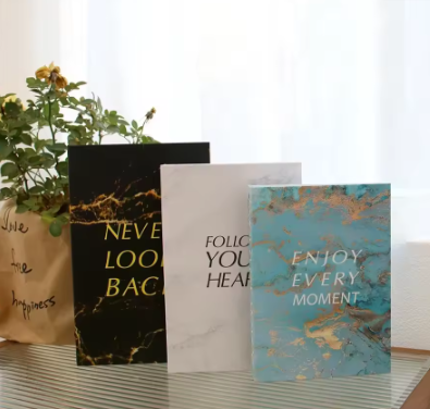 Set van 3 Opvouwbare Decoratieve Boeken – Mode en Stijlvolle Woonkamer Ornamenten