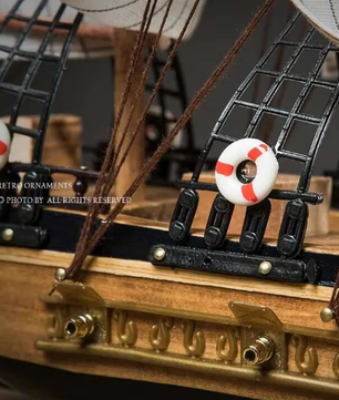 Levensecht Miniatuur Houten Piratenschip – Marine Decoratie en Home Souvenir