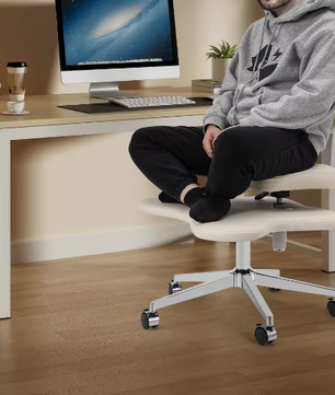 Ergonomische cross bureaustoel met lendensteun en verstelbaar voetkussen