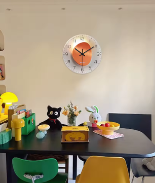 Luxe Wandklok van Gehard Glas met Licht- en Schaduwmotief – Stille Quartz Klok voor Interieurdecoratie