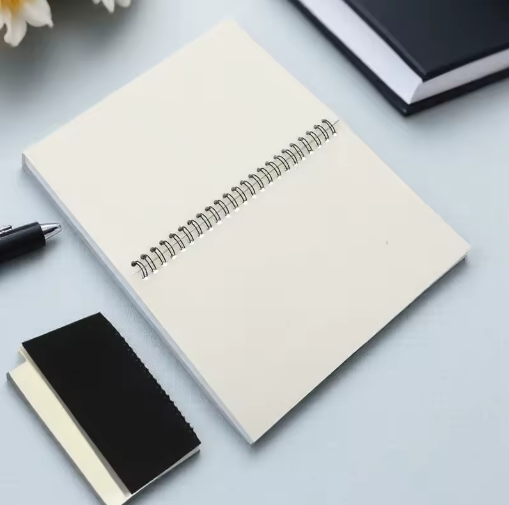 Vintage Kraft Spiraal Notitieboekje – Dagboek en; Planner voor Schrijven, Tekenen en Schetsen – 8,3 x 11,7 cm