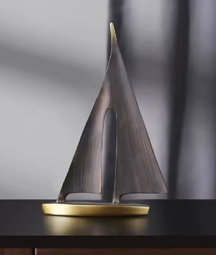Gladde Zeilboot Ornament van Hars – Maritieme Woondecoratie voor Woonkamer en Bureau