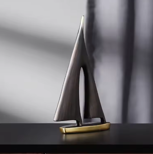 Gladde Zeilboot Ornament van Hars – Maritieme Woondecoratie voor Woonkamer en Bureau