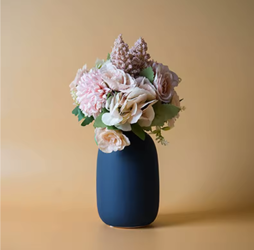 Scandinavische Keramische Vaas – Minimalistische Bloemenvaas met Knelpunt Design voor Tafel en Plank